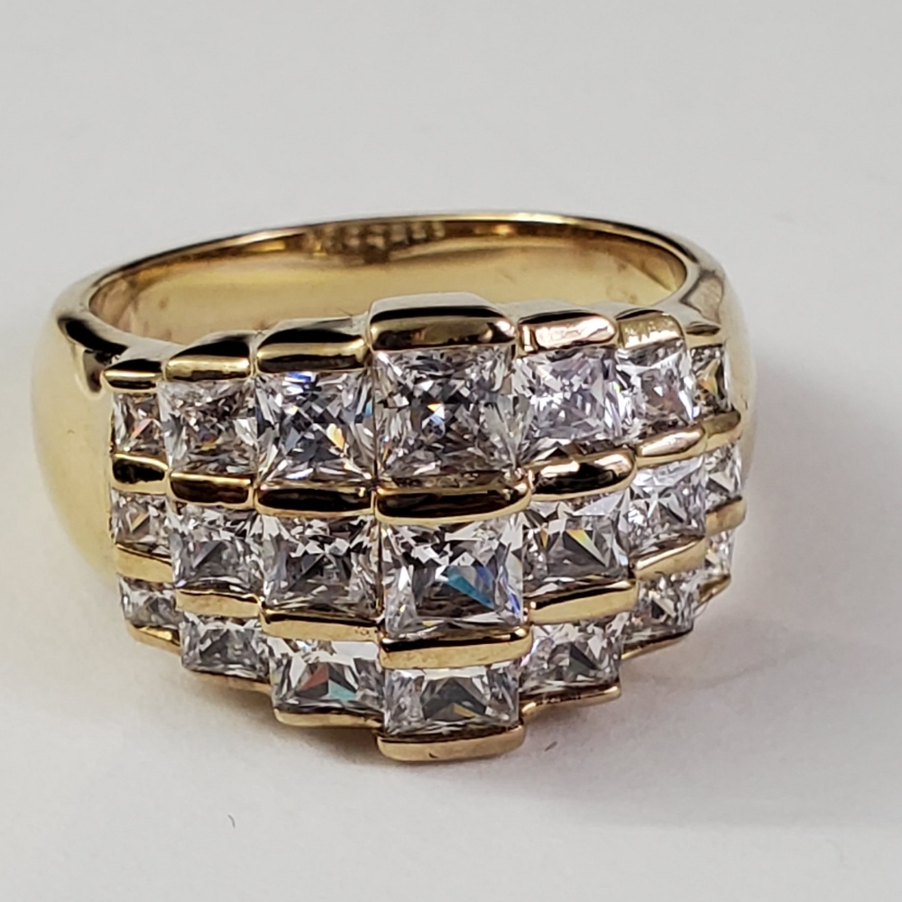 Watch Video / Sterling Silver 925 Pyramid Cluster Ring
